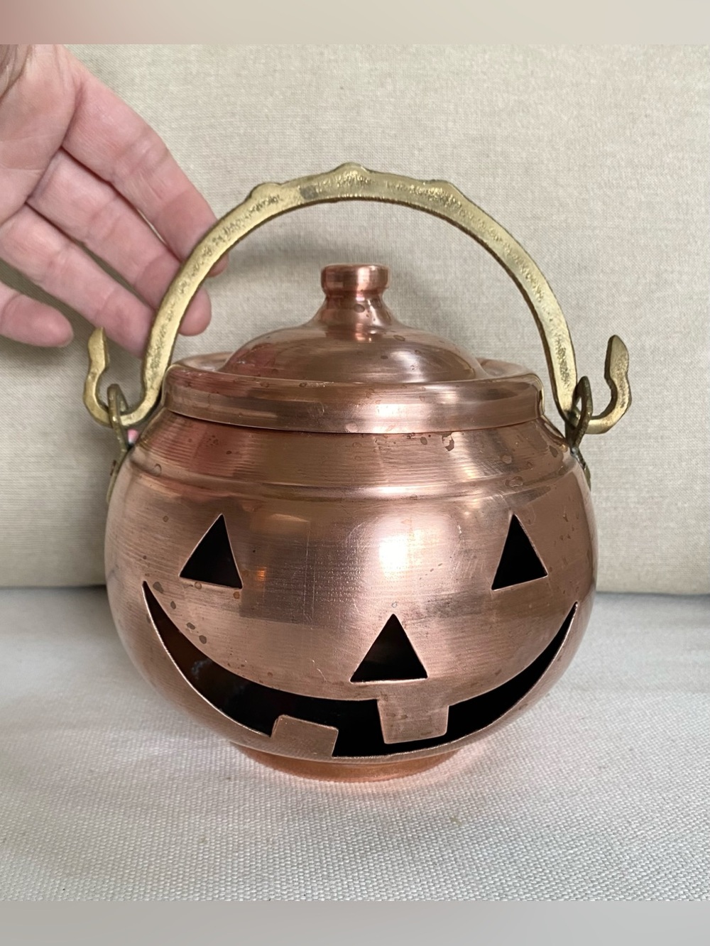 Vintage Copper Jack O' Lantern Halloween Pumpkin Lidded Cauldron Brass Handle 6”